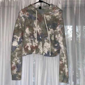 target wild fable cropped tie dye sweatshirt